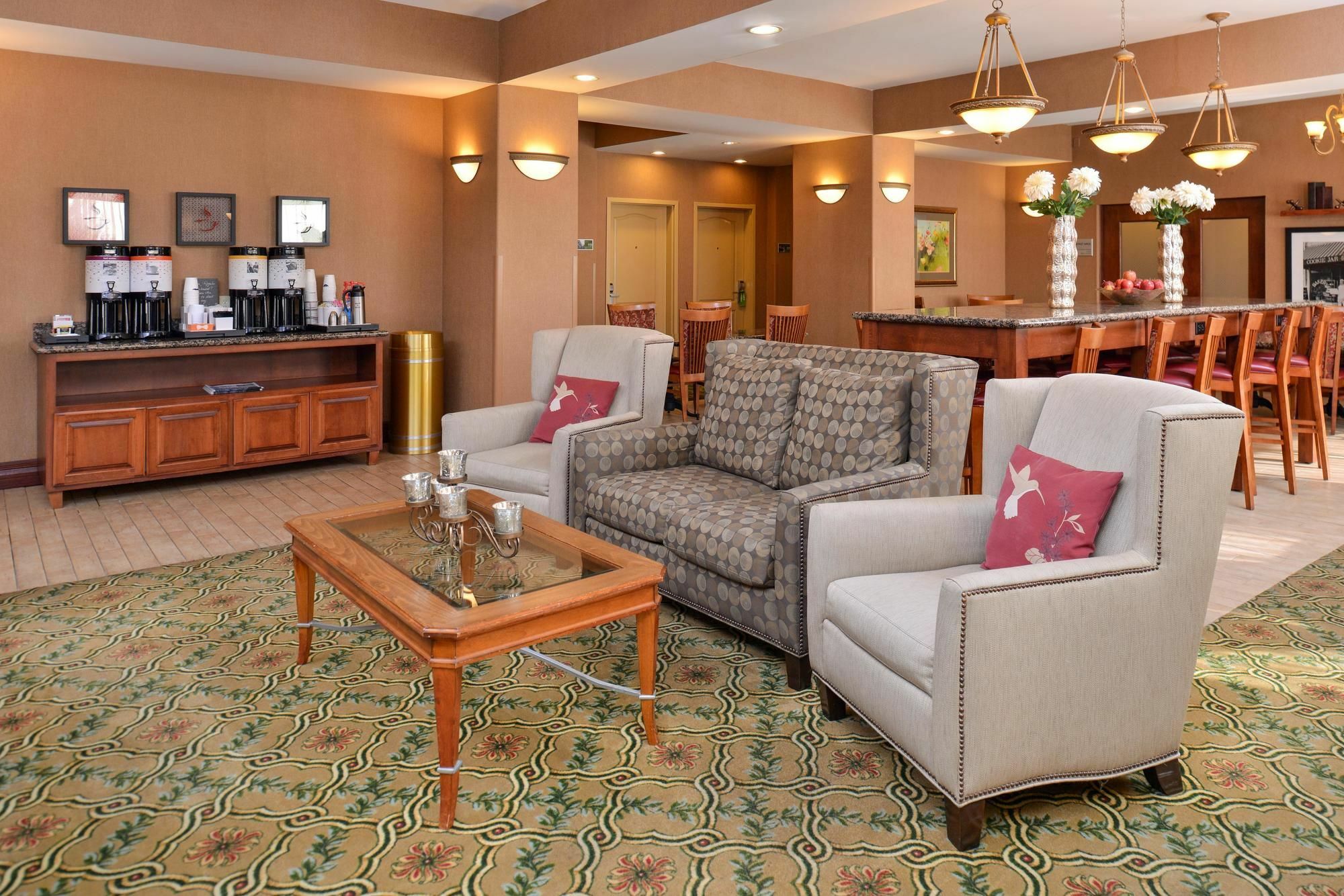 Hampton Inn Kansas City Northeast Екстериор снимка